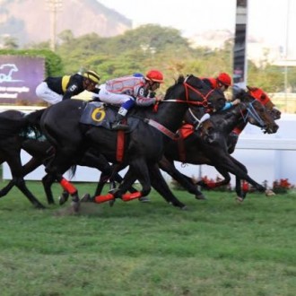 Em final de emoção, Navicello vence a Prova Especial Hyperio