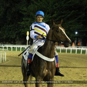queen-sofia-jockey-23-09