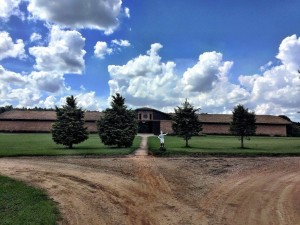 Fachada das cocheiras