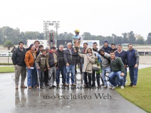 Oggigiorno 28.05 Cl Invasor foto da vitória