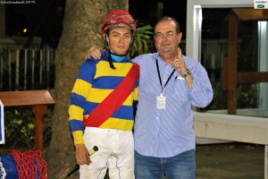 Sophia Tiger 11.08 treinador e jóckey