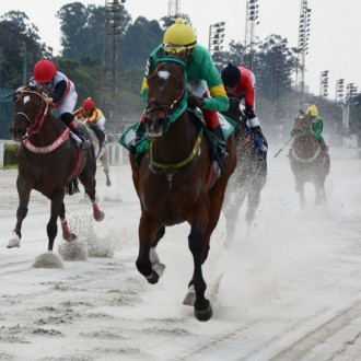 Quilunje e Ochentón do Santarém vencem em CJ