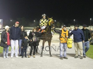 Queenship 12.08 foto da vitória