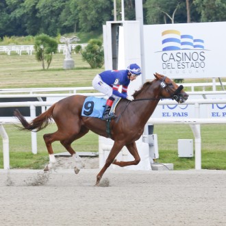 Sinabung criação Santarém volta a vencer por vários Clássico em Maroñas