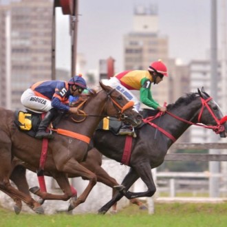 TWEET criação Santarém vence Grupo 2 em CJ
