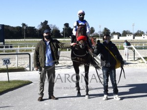 Upper Class 16.08 foto com Tolú