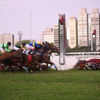 RED LIGHTS vence a 3ª em Cidade Jardim